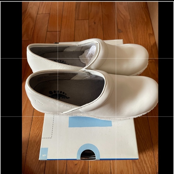 SPRING STEP PROFESSIONALS COMFORTABLE SHOES - Picture 2 of 3